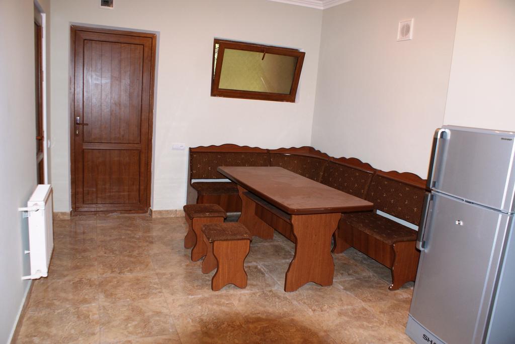אלוורדי Odzun Hotel חדר תמונה